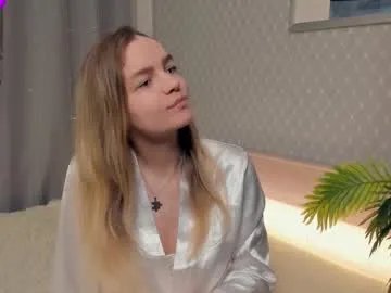 Freechat moon_puzzles on Chaturbate