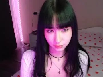 Freechat naemiblush on Chaturbate