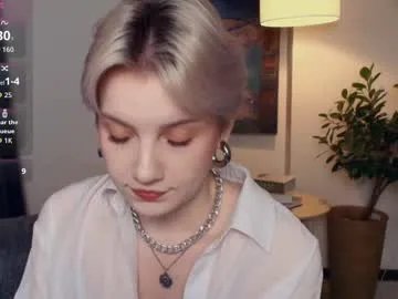 Freechat nakishacroshaw on Chaturbate