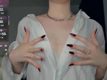Freechat nakishacroshaw on Chaturbate
