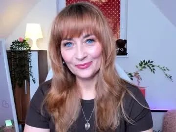 Freechat naughtymilane on Chaturbate