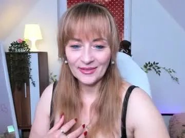 Freechat naughtymilane on Chaturbate