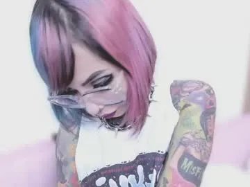 Freechat nikkiramone on Chaturbate