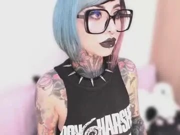 Freechat nikkiramone on Chaturbate