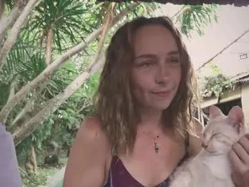 Freechat ohmymojo on Chaturbate