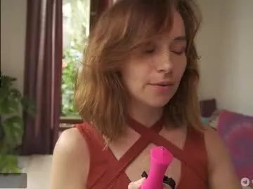 Freechat ohmymojo on Chaturbate