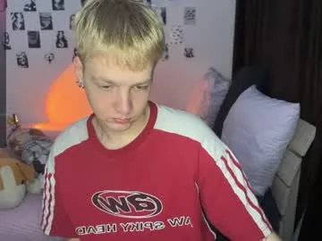 Freechat olivertasty on Chaturbate