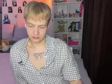 Freechat olivertasty on Chaturbate