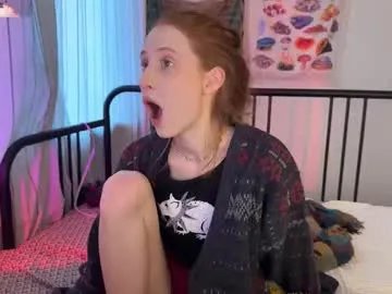 Away purplebeawer on Chaturbate