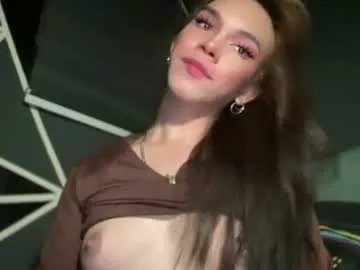 Freechat queenn_xxx on Chaturbate