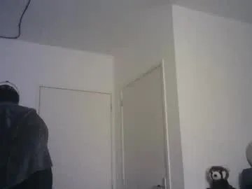 Freechat rayhaarlem on Chaturbate