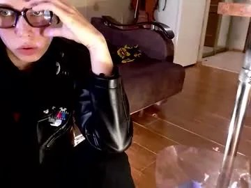 Freechat raziel_haze on Chaturbate