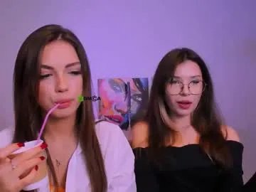 Freechat rose_style on Chaturbate