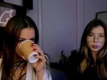 Freechat rose_style on Chaturbate