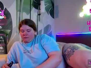 Freechat rubyvalen on Chaturbate