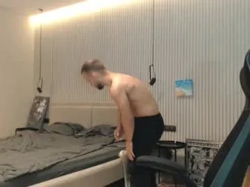 Freechat sandro_best on Chaturbate