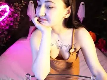 Private sashaduvalle on Chaturbate