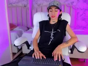 Freechat shantal_thompson21 on Chaturbate