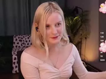 Freechat shinejoan on Chaturbate