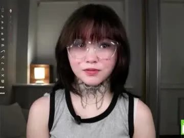 Freechat sweetyoops on Chaturbate