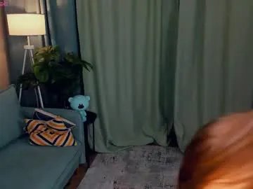 Freechat tessiekhanponaphan on Chaturbate