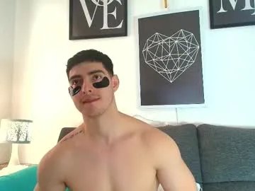 Freechat thomylov on Chaturbate