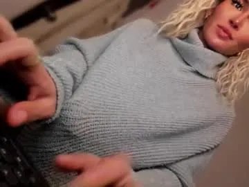 Freechat transnextdoor_ on Chaturbate