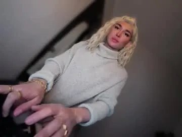 Freechat transnextdoor_ on Chaturbate