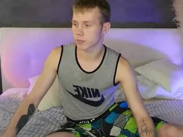 Freechat twelveeek on Chaturbate