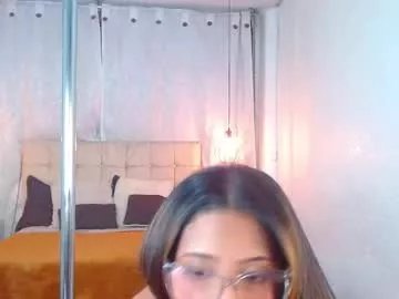 Private vicky_bass on Chaturbate