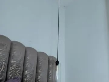 Group victoria_cooper3 on Chaturbate