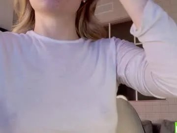 wellicaren on Chaturbate 