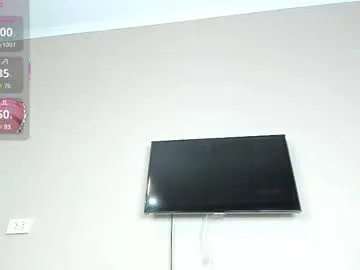 Freechat zirael_swan on Chaturbate