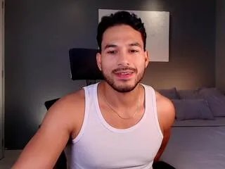 lian_cruz — Freechat on Flirt4Free