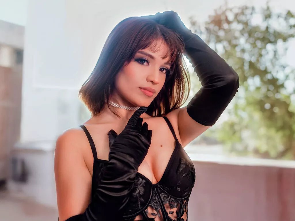 MabelPaez — I enjoy peaceful moments that allow me to recharge my energy. I love nature, whether it's walking in a park or watching a beautiful sunset. I also have a special interest in cooking and experimenting with new recipes, finding it a creative way to...