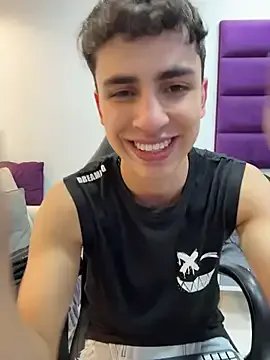 Freechat AdrianRinaldi on StripChat