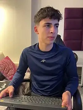 Freechat AdrianRinaldi on StripChat