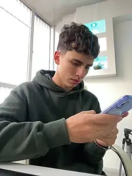 Freechat AdrianRinaldi on StripChat