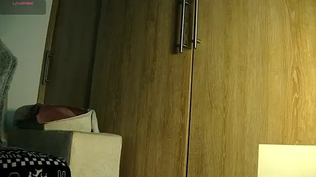 Freechat aidaadams on StripChat