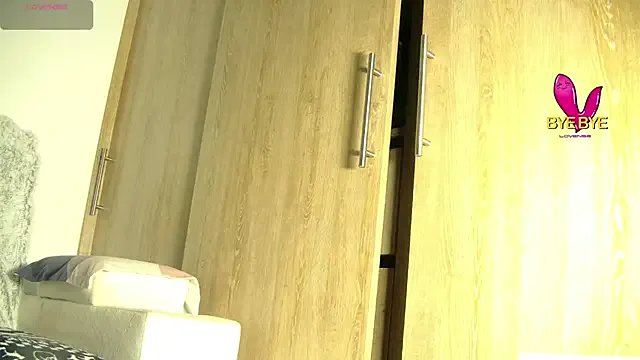 Freechat aidaadams on StripChat