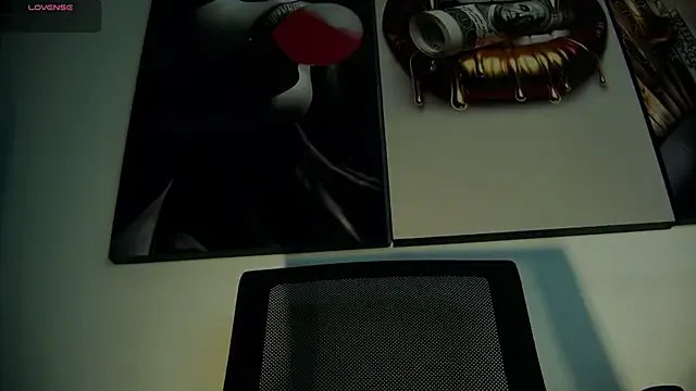 Freechat aidaadams on StripChat