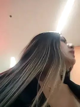 Freechat alana_69 on StripChat