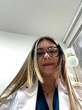 Group alicee16 on StripChat