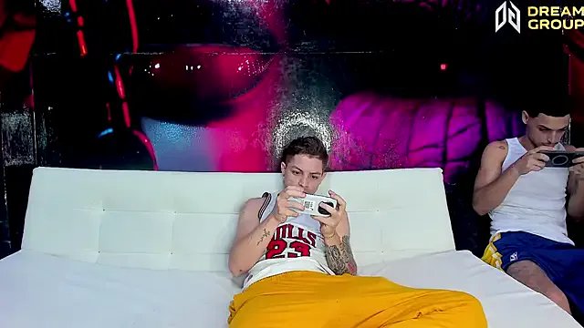 Freechat AmazingPartys on StripChat