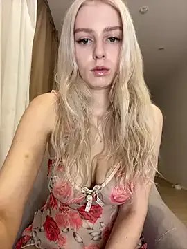 Freechat AnikaBest on StripChat