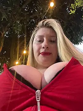 Freechat aurora_coldd on StripChat