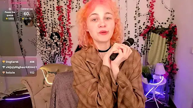 Freechat Awawrin on StripChat