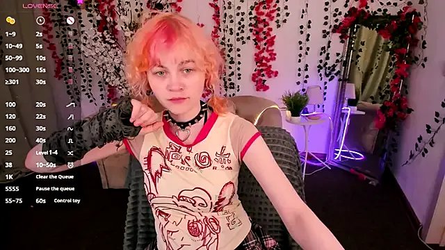 Freechat Awawrin on StripChat