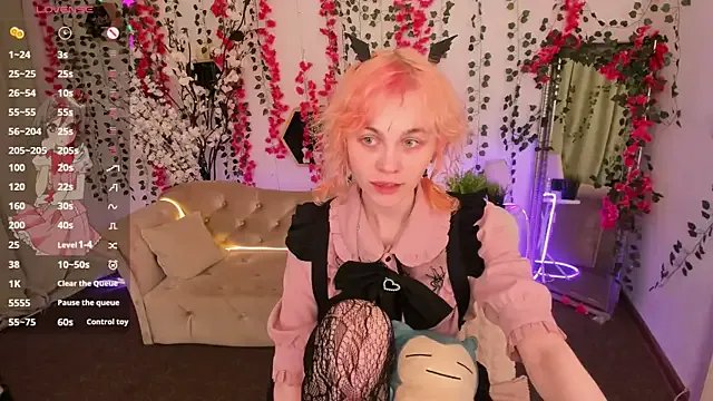 Freechat Awawrin on StripChat