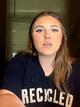 Freechat babyizzie on StripChat